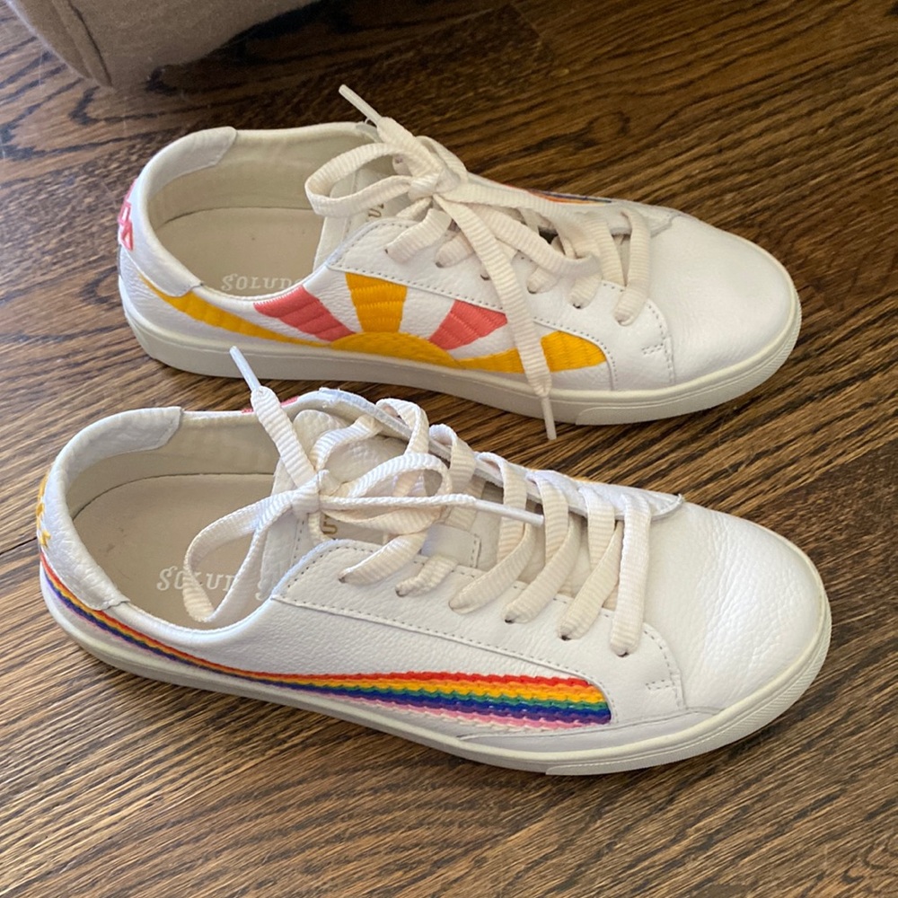Soludos Shooting Star Embroidered Leather Sneakers